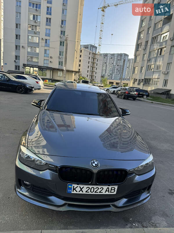 Седан BMW 3 Series 2014 в Харькове