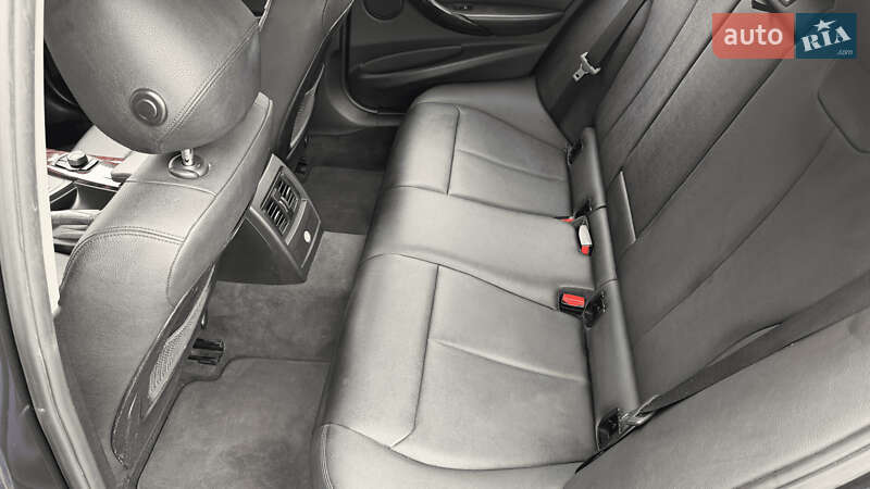 Седан BMW 3 Series 2014 в Днепре