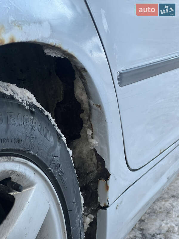 Седан BMW 3 Series 1999 в Ровно