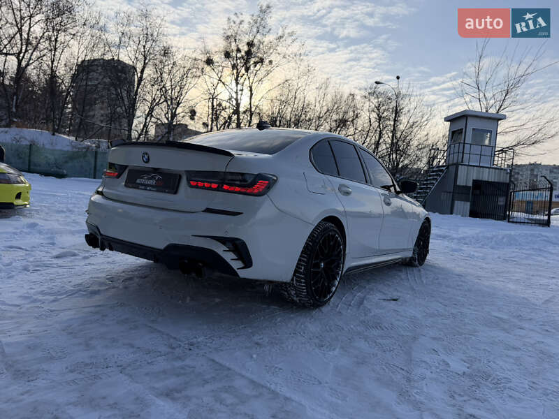 Седан BMW 3 Series 2019 в Киеве