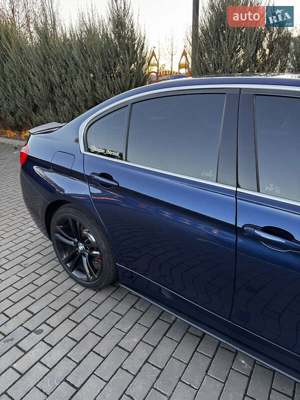Седан BMW 3 Series 2017 в Луцке