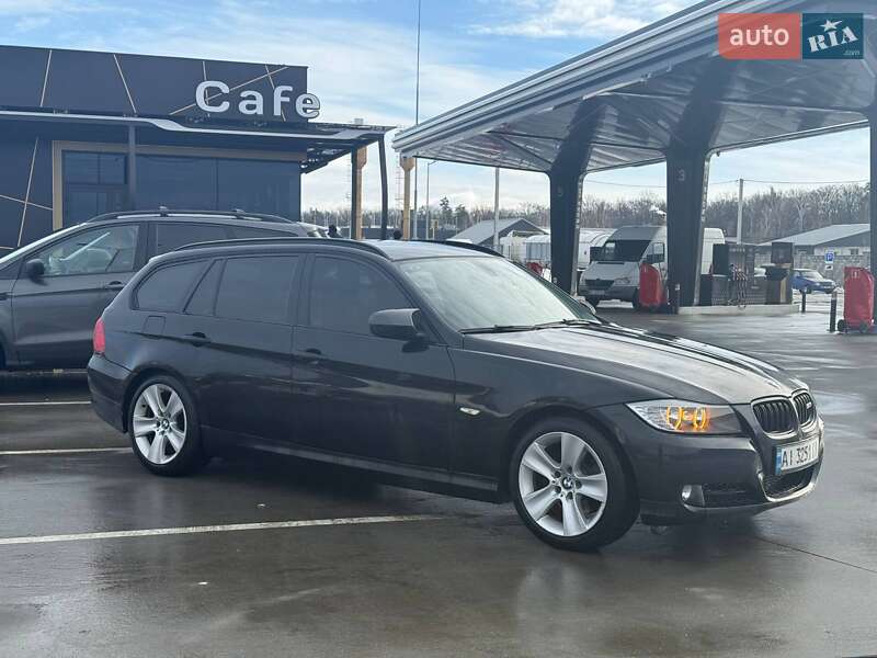 Универсал BMW 3 Series 2010 в Калиновке