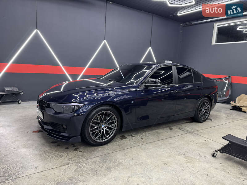 Седан BMW 3 Series 2013 в Ужгороде фото 66 Седан BMW 3 Series 2013 в Ужгороде
