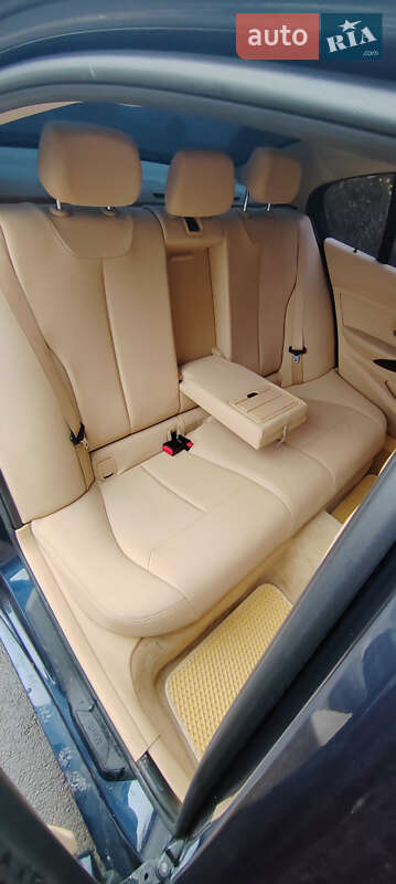 Седан BMW 3 Series 2013 в Ужгороде фото 116 Седан BMW 3 Series 2013 в Ужгороде