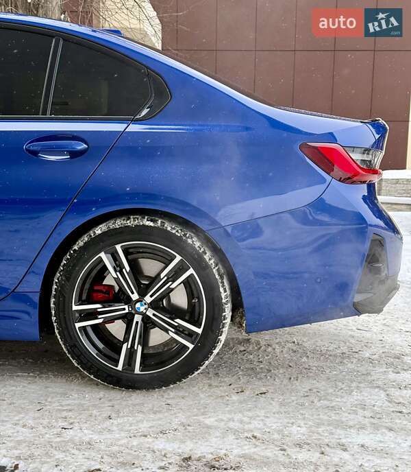 Седан BMW 3 Series 2025 в Днепре