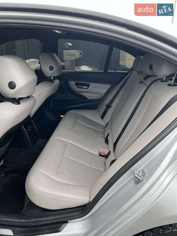 Седан BMW 3 Series 2012 в Тернополе