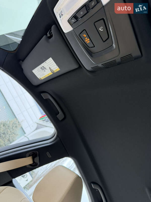 Седан BMW 3 Series 2017 в Одессе