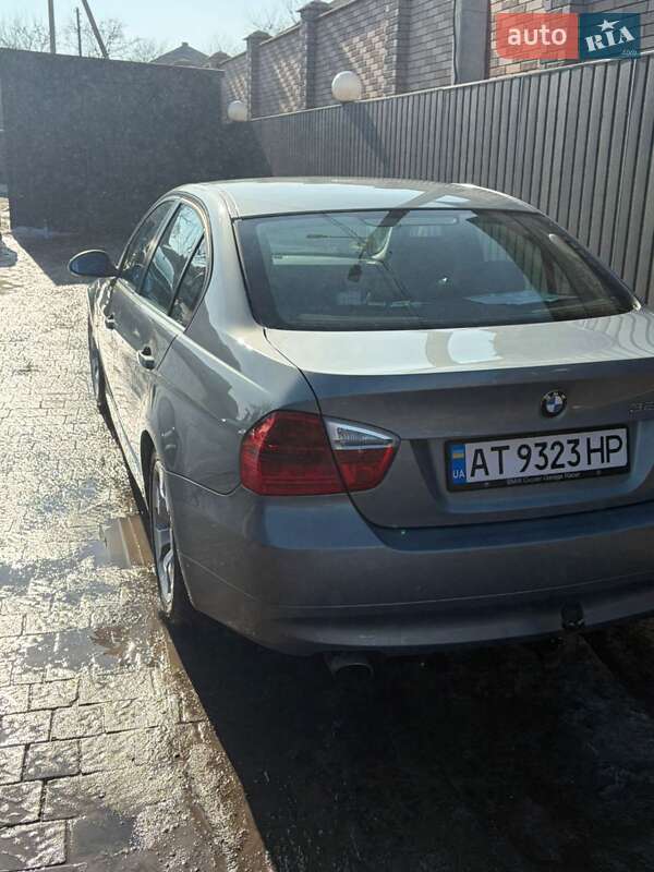 Седан BMW 3 Series 2005 в Ивано-Франковске