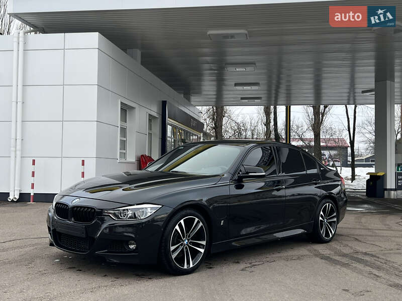 BMW 3 Series 2016