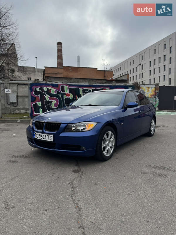 Седан BMW 3 Series 2007 в Львові