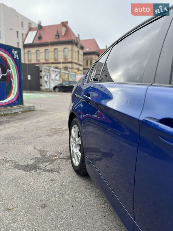 Седан BMW 3 Series 2007 в Львові