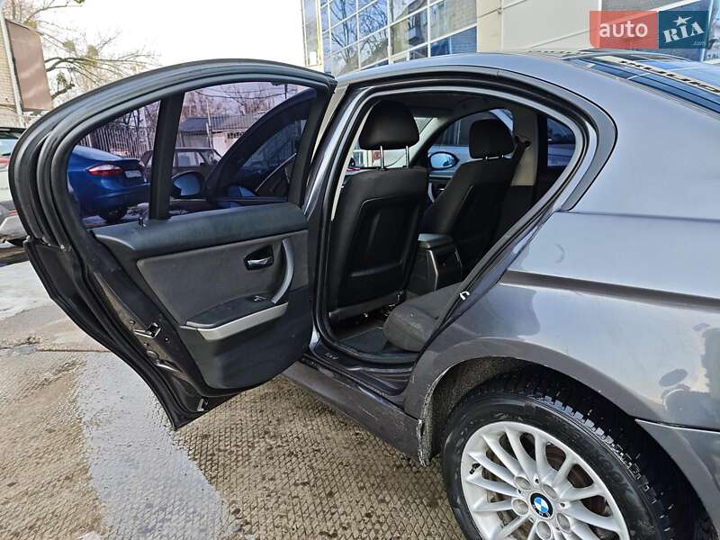 Седан BMW 3 Series 2007 в Харькове