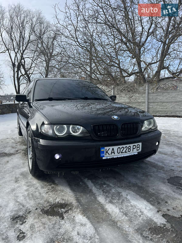 Седан BMW 3 Series 2002 в Киеве