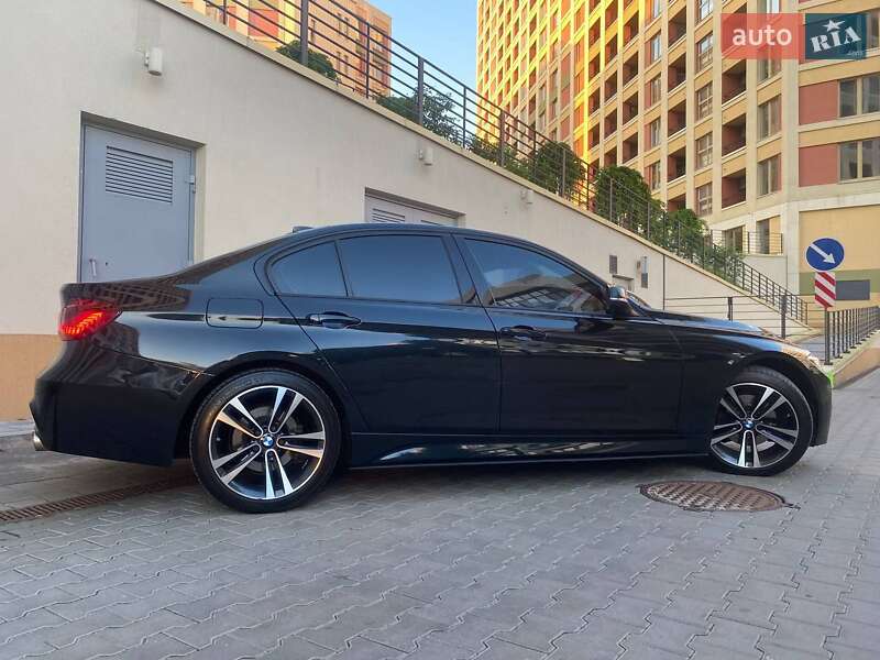 Седан BMW 3 Series 2012 в Киеве