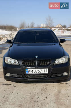 Седан BMW 3 Series 2005 в Києві