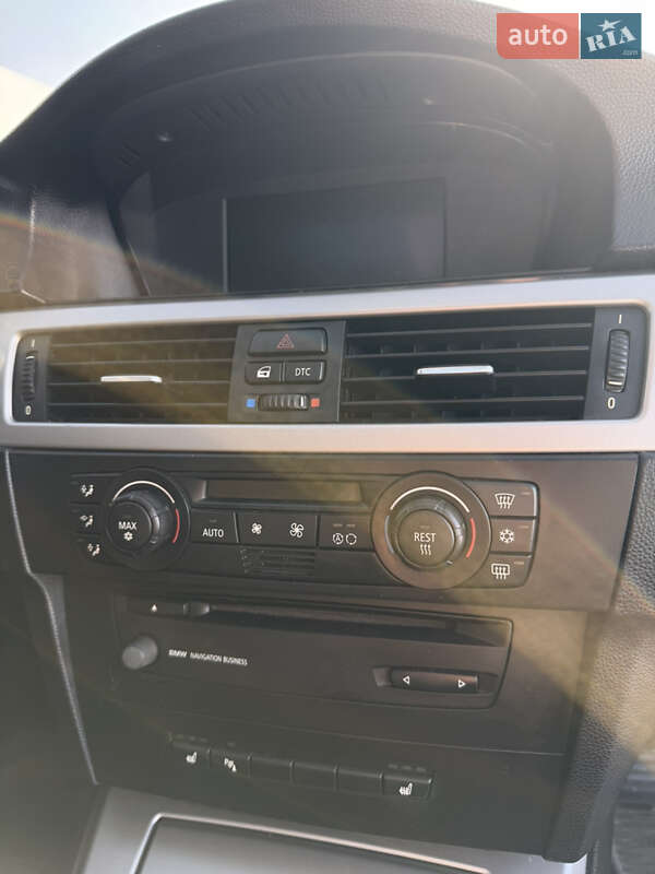 Седан BMW 3 Series 2005 в Киеве