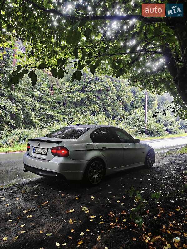 Седан BMW 3 Series 2005 в Дымере