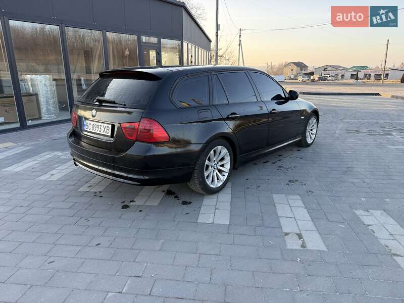Универсал BMW 3 Series 2011 в Мостиске