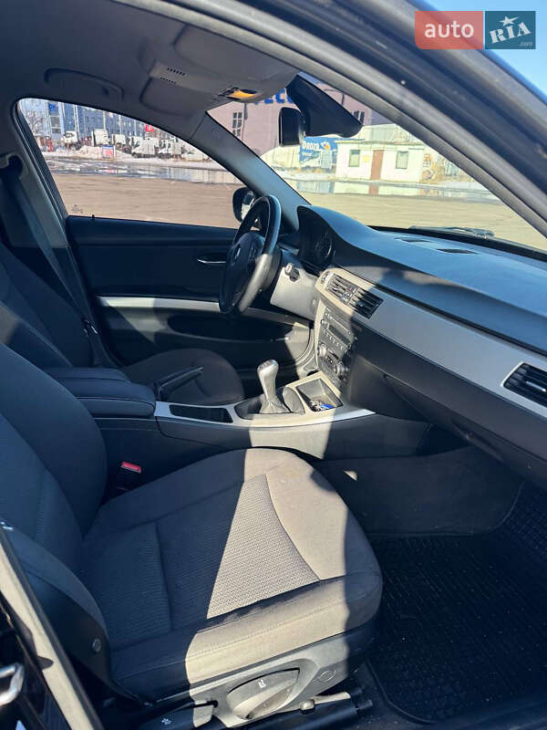 Универсал BMW 3 Series 2010 в Киеве фото 9 Универсал BMW 3 Series 2010 в Киеве