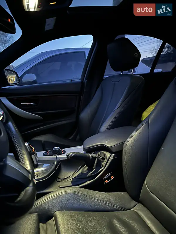 BMW 3 Series 2015 VIN WBA3C3G57FNT52072 фото оголошення 12 з 68