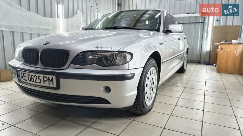 BMW 3 Series 2004