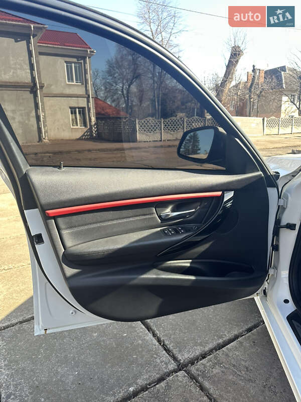 Седан BMW 3 Series 2016 в Кривом Роге фото 18 Седан BMW 3 Series 2016 в Кривом Роге