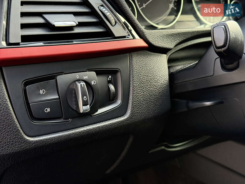 Седан BMW 3 Series 2012 в Киеве