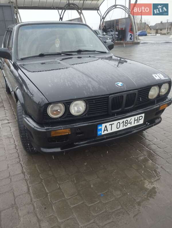 Седан BMW 3 Series 1990 в Надворной