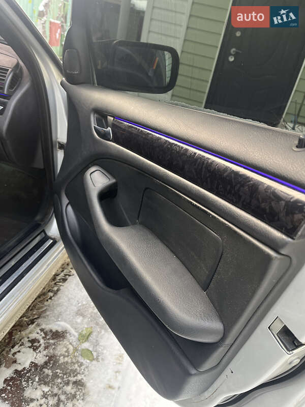 Седан BMW 3 Series 2000 в Мироновке