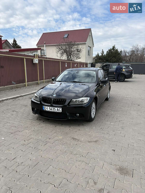 Седан BMW 3 Series 2009 в Одессе