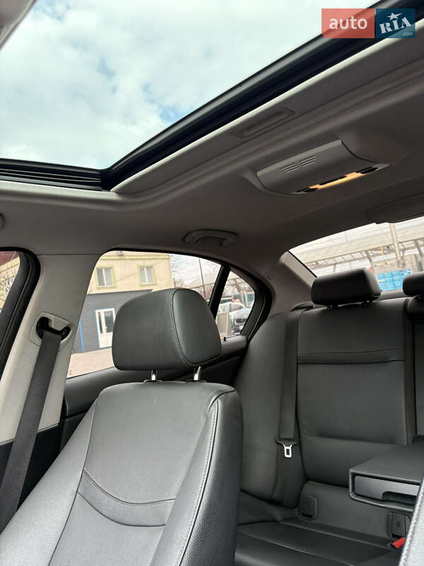 Седан BMW 3 Series 2009 в Одессе