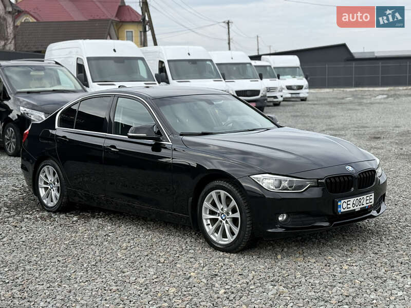 Седан BMW 3 Series 2013 в Черновцах