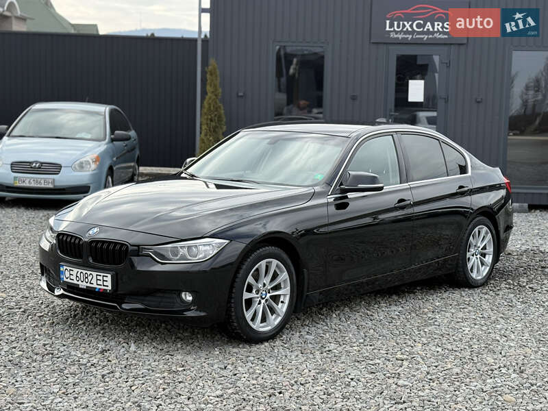 Седан BMW 3 Series 2013 в Черновцах