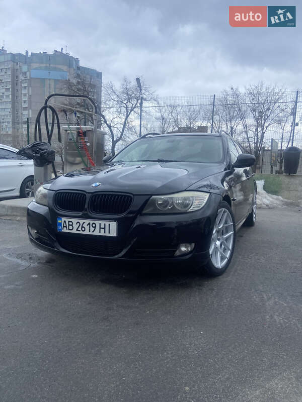 Универсал BMW 3 Series 2009 в Киеве фото 5 Универсал BMW 3 Series 2009 в Киеве