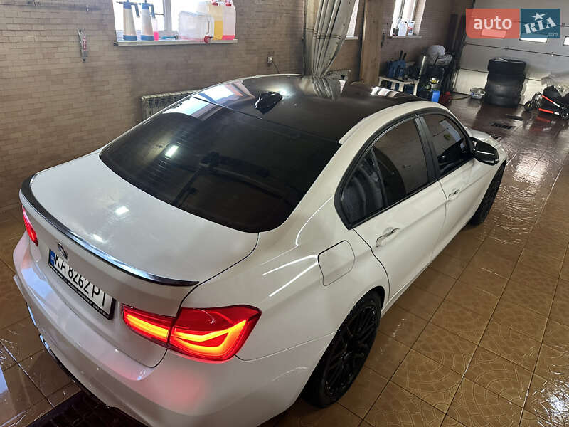 Седан BMW 3 Series 2014 в Киеве