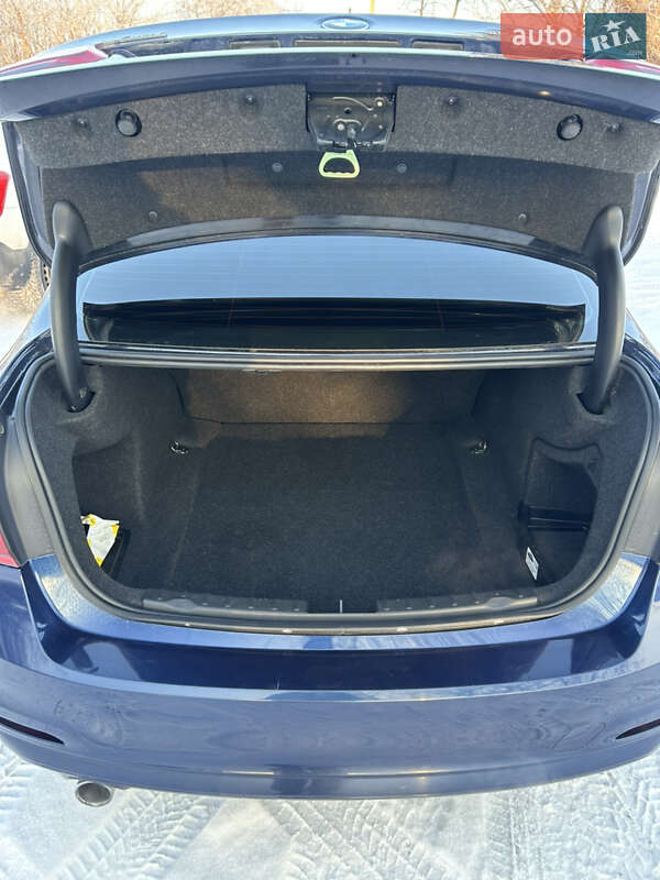 Седан BMW 3 Series 2015 в Белой Церкви