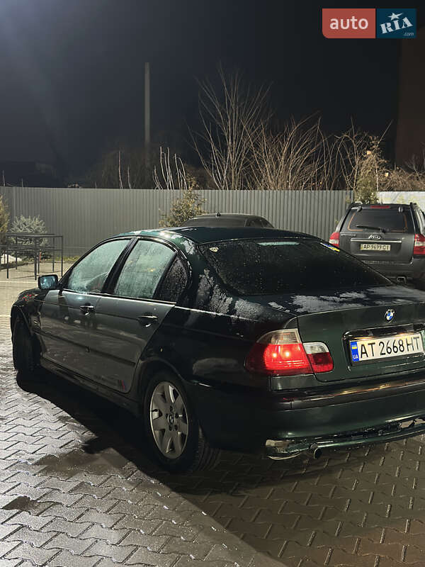 Седан BMW 3 Series 2000 в Черновцах