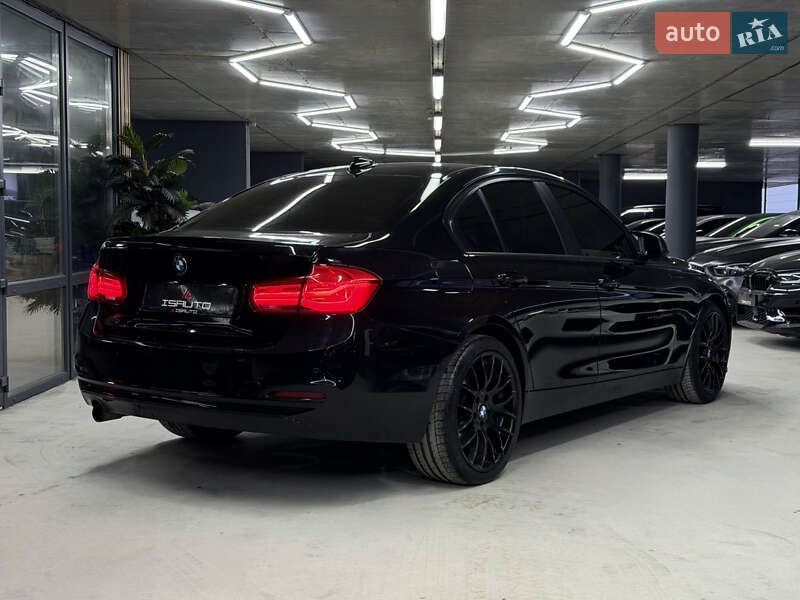 Седан BMW 3 Series 2016 в Одессе