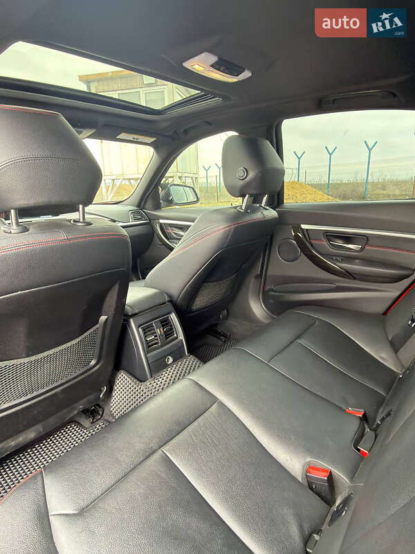 Седан BMW 3 Series 2015 в Одессе
