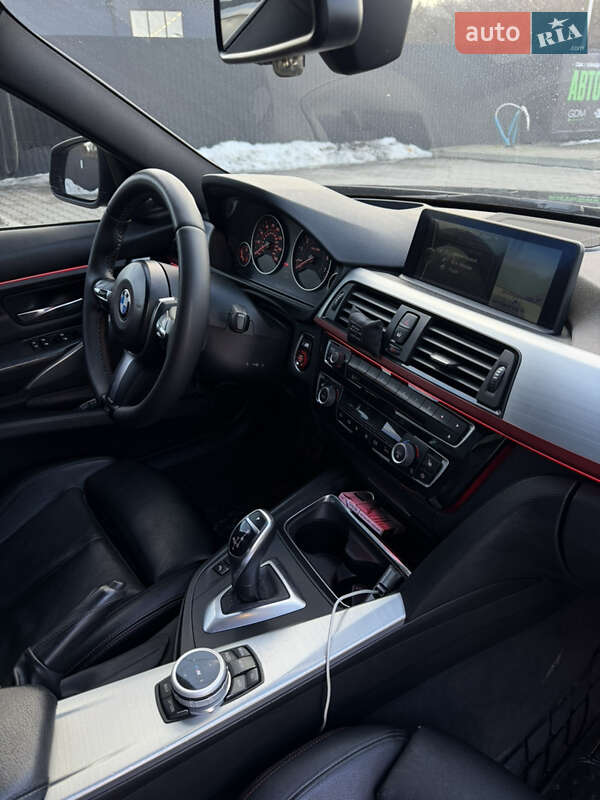 Седан BMW 3 Series 2011 в Львове