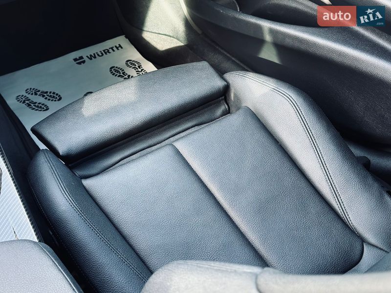 Седан BMW 3 Series 2014 в Кременчуге