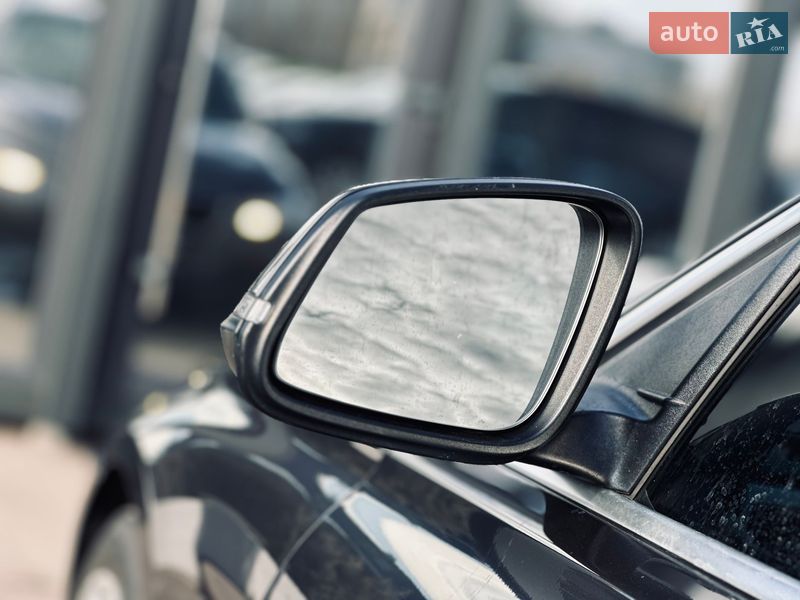 Седан BMW 3 Series 2014 в Кременчуге