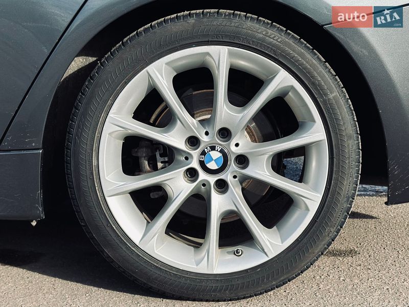 Седан BMW 3 Series 2014 в Кременчуге