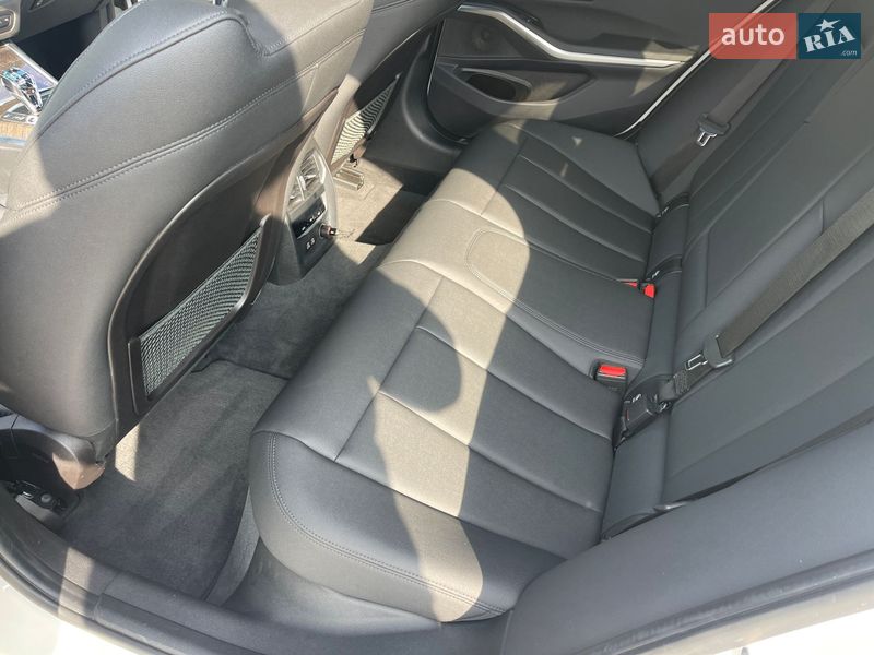 Седан BMW 3 Series 2019 в Харькове