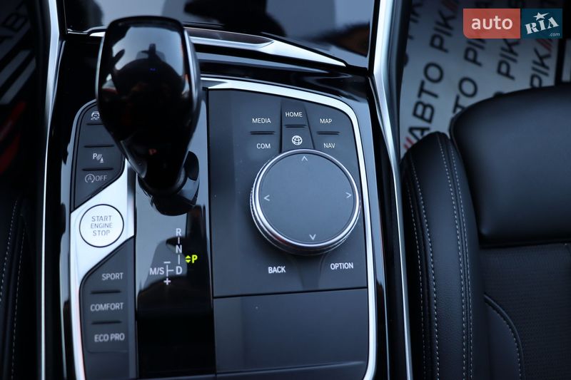 Седан BMW 3 Series 2022 в Львове