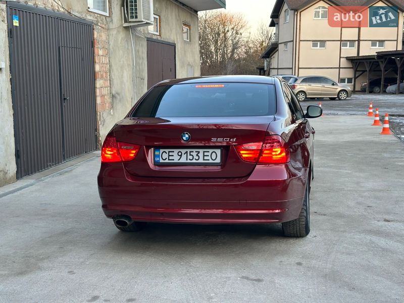 Седан BMW 3 Series 2010 в Черновцах