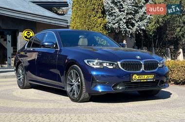 Седан BMW 3 Series 2019 в Львове