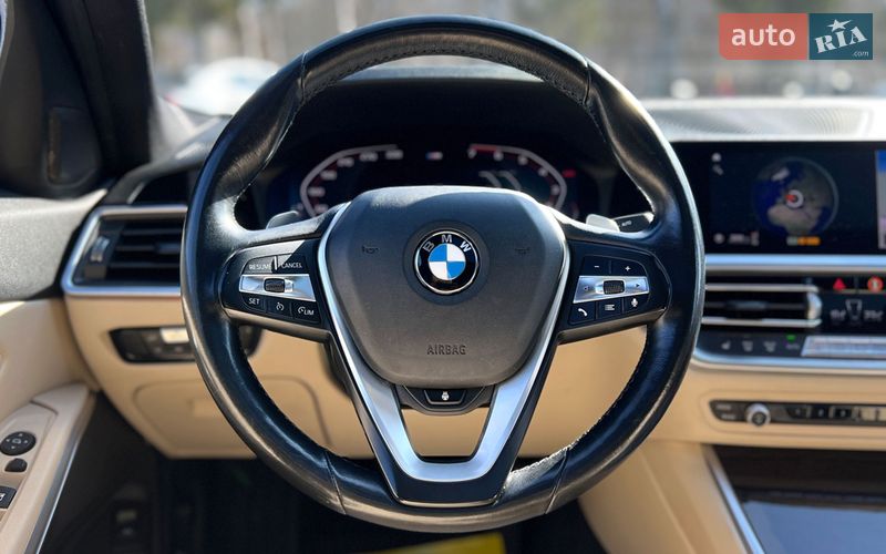 Седан BMW 3 Series 2019 в Львове