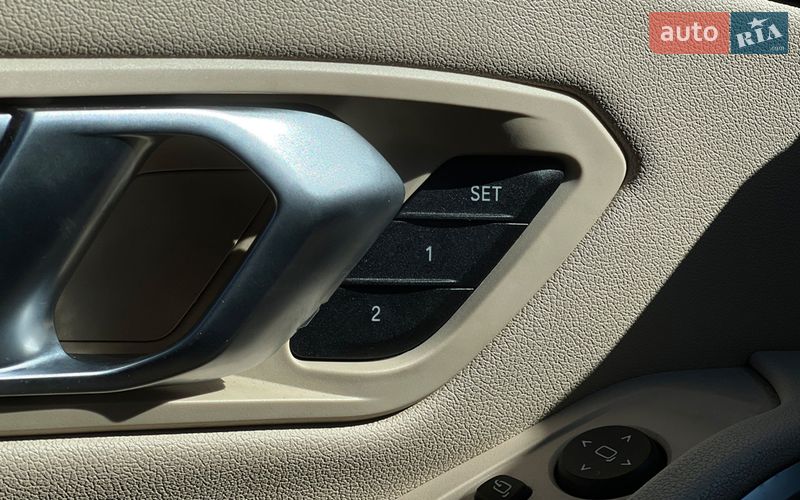 Седан BMW 3 Series 2019 в Львове