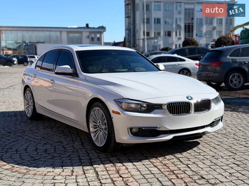 Седан BMW 3 Series 2015 в Луцке